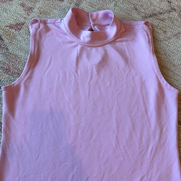 A. PUTNAM Sleeveless Keyhole Top Size M Preppy Athleisure Casual Classic Luxe - Picture 2 of 8